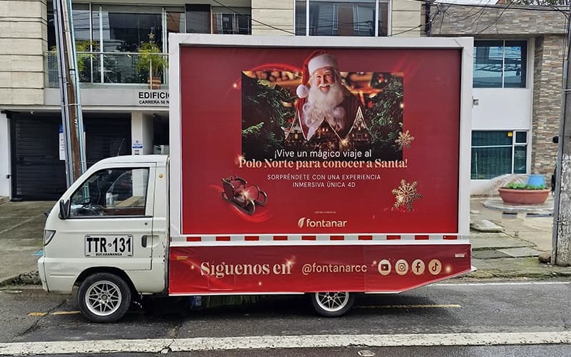 Publicidad en carro valla Colombia