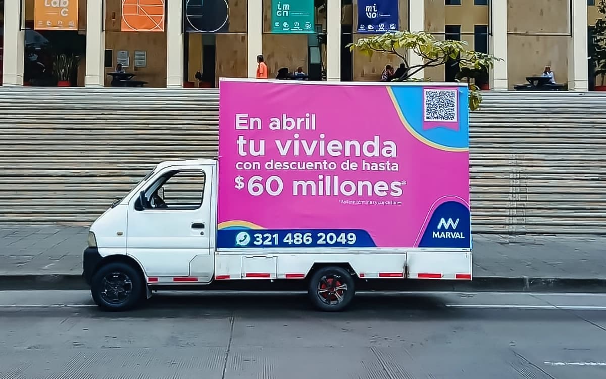 Campaña nacional de publicidad en carro valla para lanzamiento de producto
