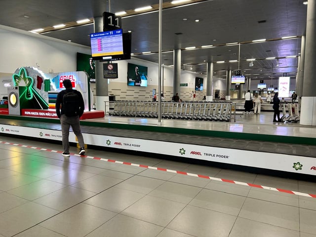 Miniatura: Publicidad en bandas de terminal nacional para máximo alcance local